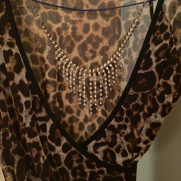 Stunning lined leopard inspired top; rich dark browns; jewelry attached - Picture 2 of 3